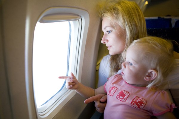 Как подготовиться к авиапутешествию с маленьким ребенком?