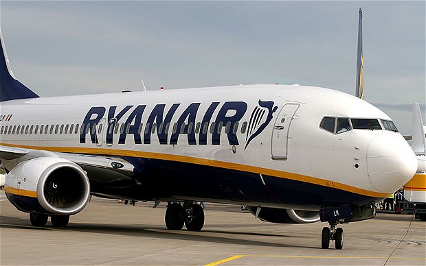 Пассажиры Ryanair должны платить в Риге дополнительный сбор