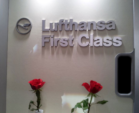 Залы ожидания Первого класса Lufthansa удостоены награды Skytrax